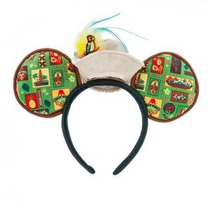 Disney Mickey Mouse Main Attraction Enchanted Tiki Room